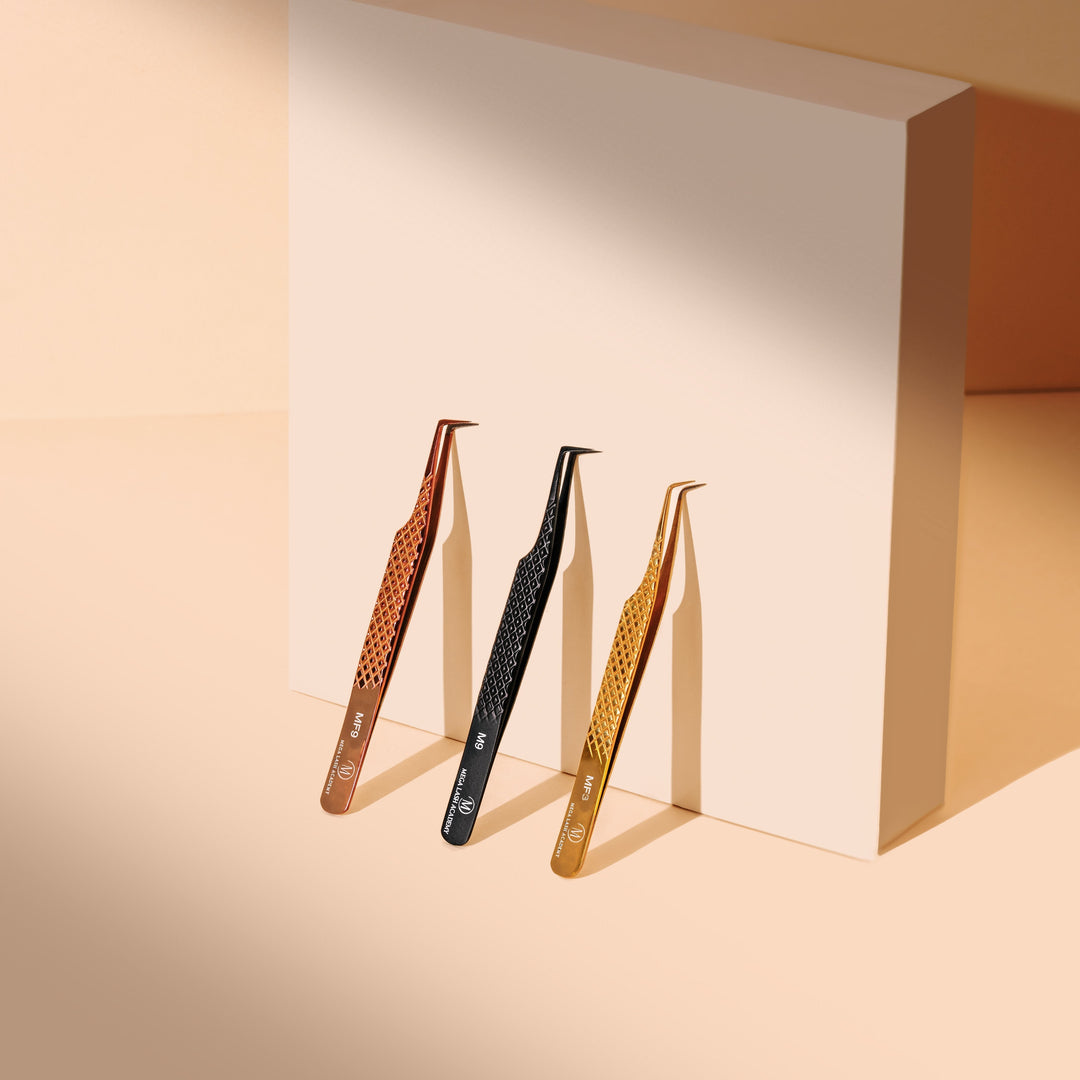 LASH TWEEZERS - Mega Lash Academy