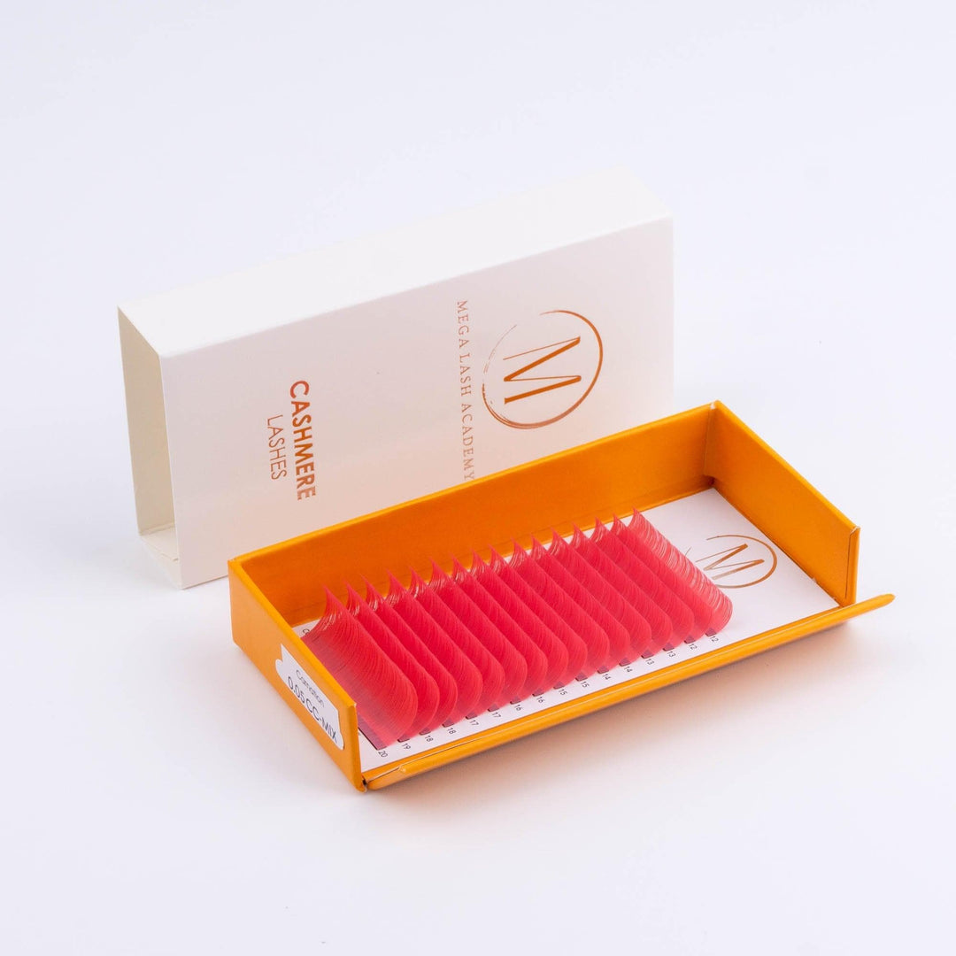 Cashmere - Carnation Volume Lashes - 0.05 - Mega Lash Academy