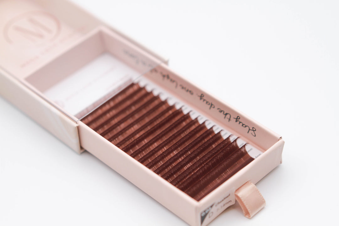 Chestnut-Brown-Lashes-for-Lash-Extensions-Natural-Look
