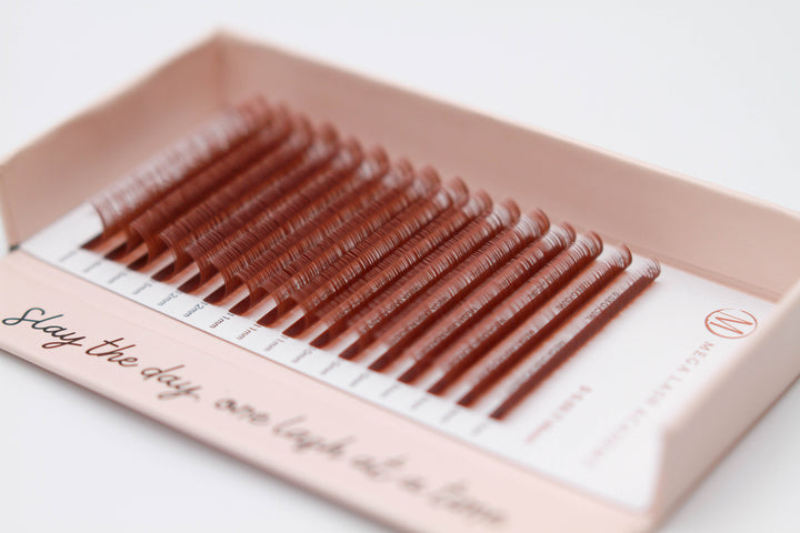 Chestnut-Brown-Lashes-for-Lash-Extensions-Natural-Look