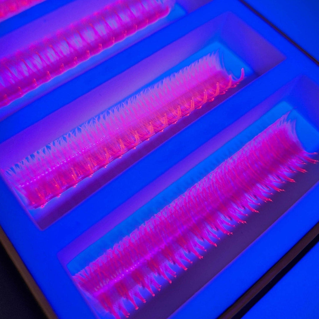 UV - Coral Red 5D Rapid Promade Fans - 600 Fans - Mega Lash Academy