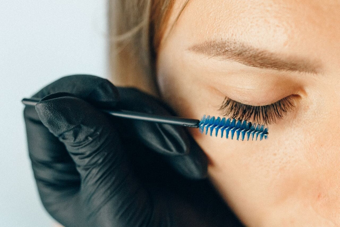 How to clean lash extensions without lash shampoo
