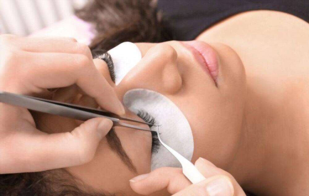 How to Get Better Lash Retention - Mega Lash Academy