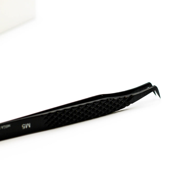 Onyx - M5 - Boot Volume Tweezers Tweezers Mega Lash Academy 