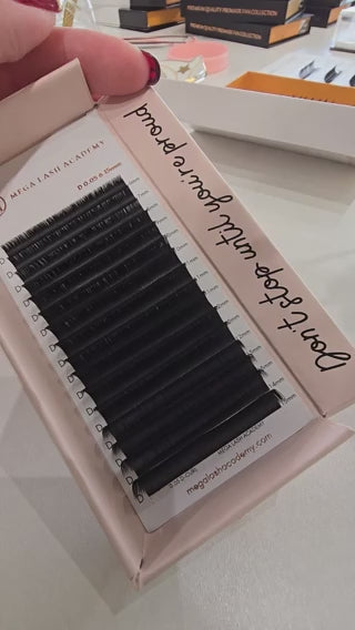 005 cashmere lashes volume